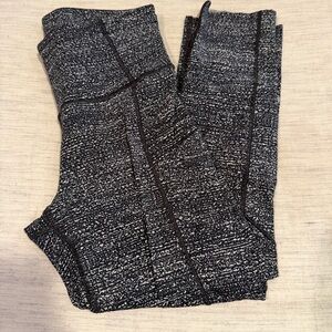 lululemon athletica cropped Leggings